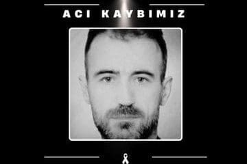 Siyah Beyaz Işıklı Geliyoruz Instagram Gönderisi (360 x 250 piksel)